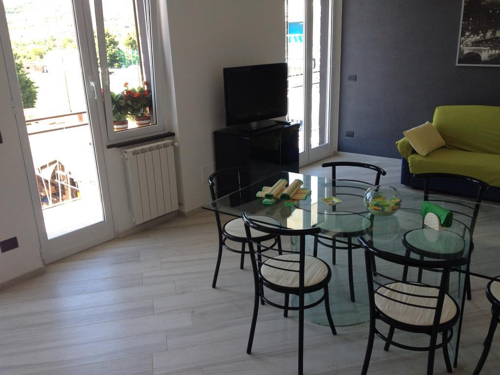 Best Lavagna Apartment Rum bild