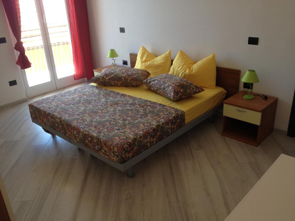 Best Lavagna Apartment Rum bild